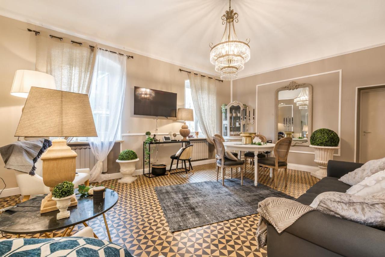 Moulin Rouge Lerici Apartment Ngoại thất bức ảnh