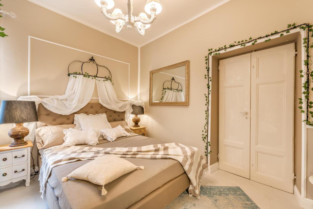 Moulin Rouge Lerici Apartment Ngoại thất bức ảnh
