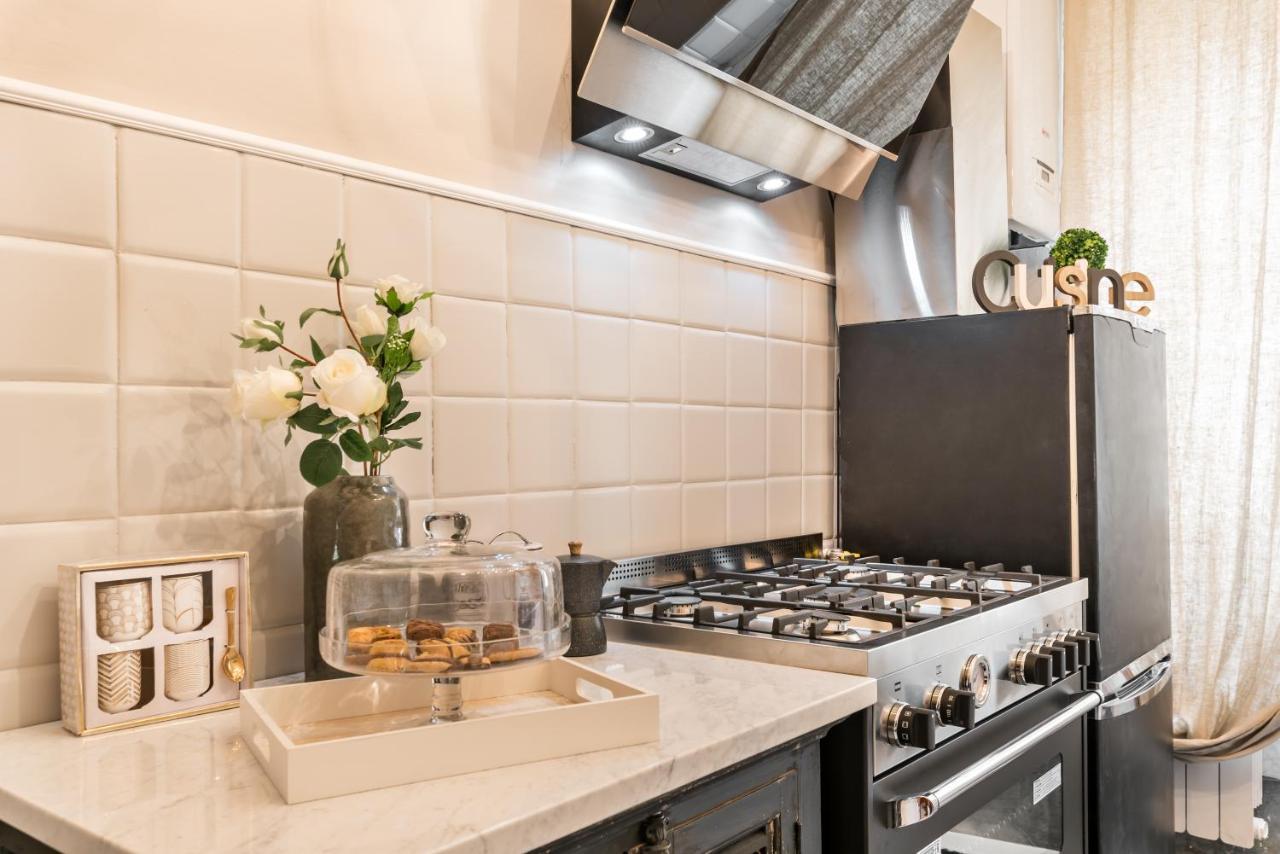 Moulin Rouge Lerici Apartment Ngoại thất bức ảnh