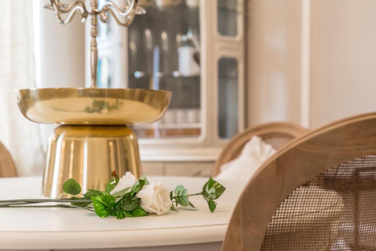 Moulin Rouge Lerici Apartment Ngoại thất bức ảnh