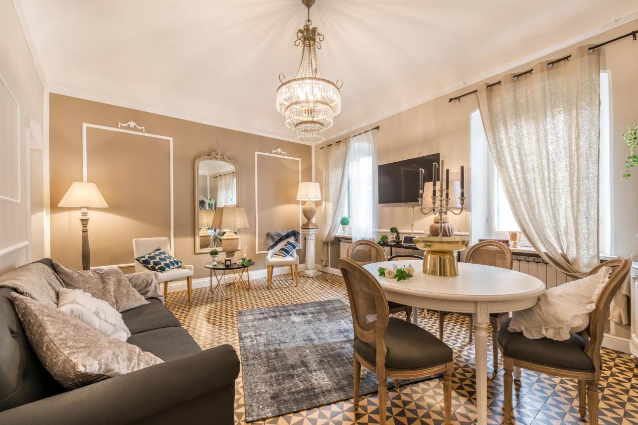 Moulin Rouge Lerici Apartment Ngoại thất bức ảnh