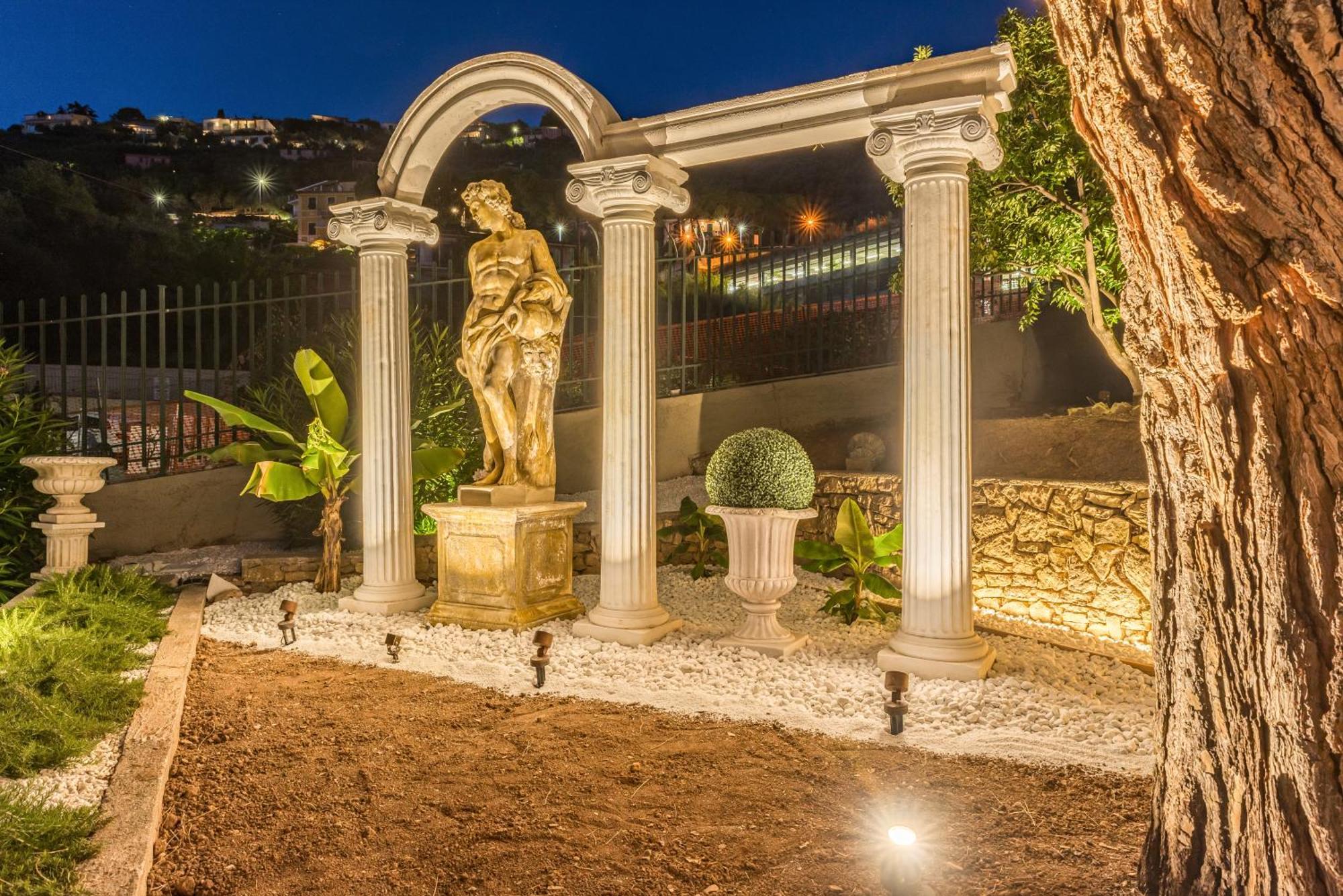 Moulin Rouge Lerici Apartment Ngoại thất bức ảnh